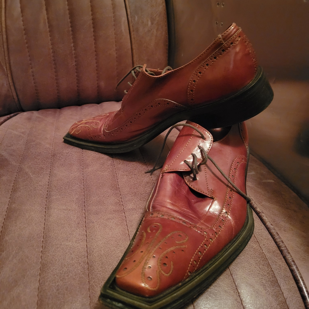 Elegant Brown Leather Men's Oxfords